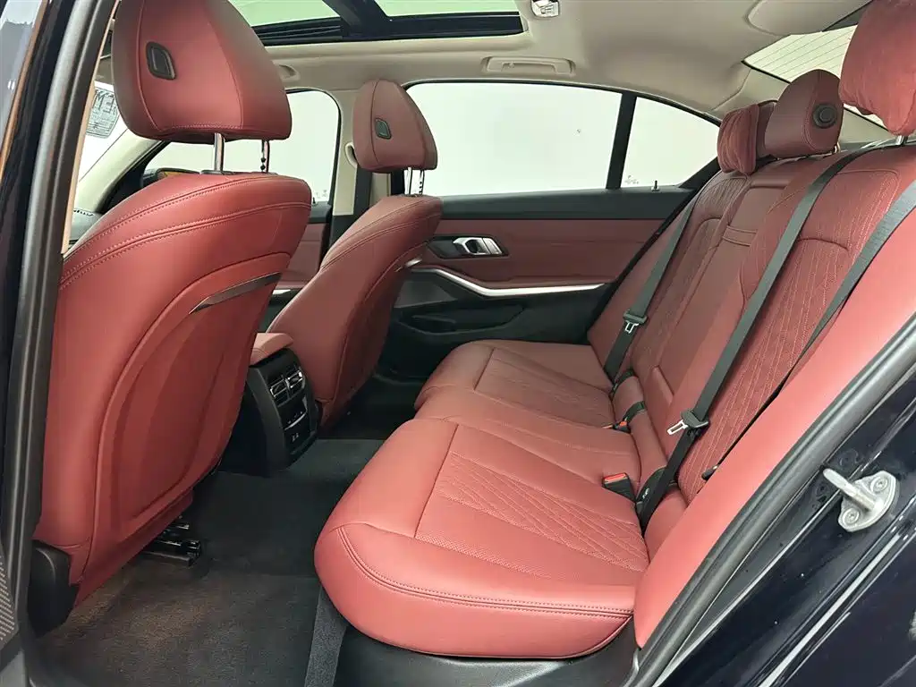 BMW 3 Series 2023 320Li M Sport Package фото 22