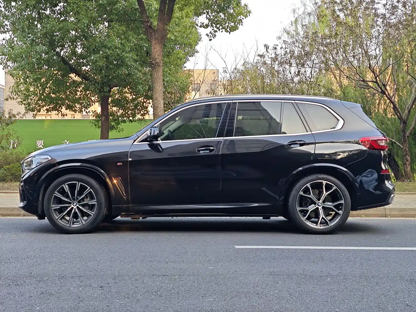BMW X5 (Import) 2020 xDrive40i M Sport Package фото 15