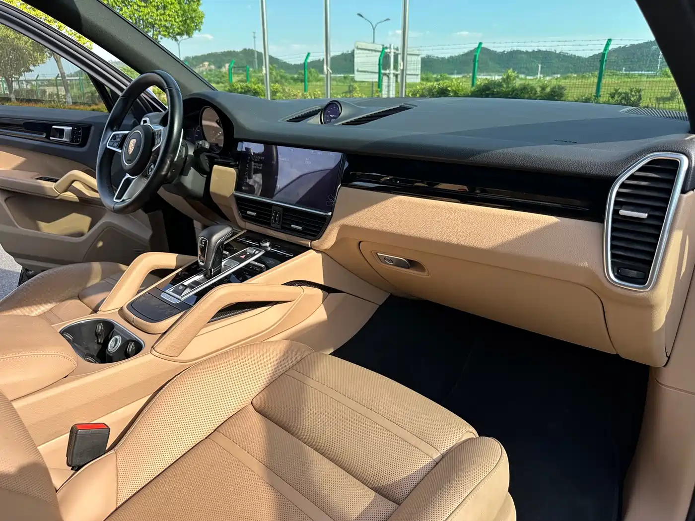 Porsche Cayenne New Energy 2019 Cayenne E-Hybrid 2.0T фото 9