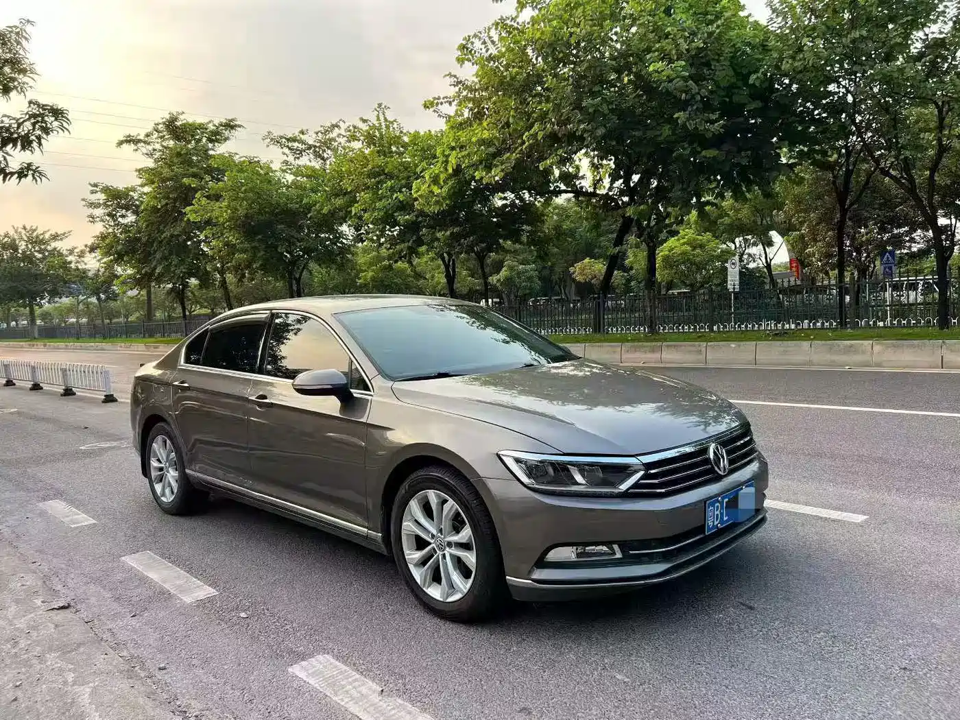 Фото 3 - Volkswagen Magotan