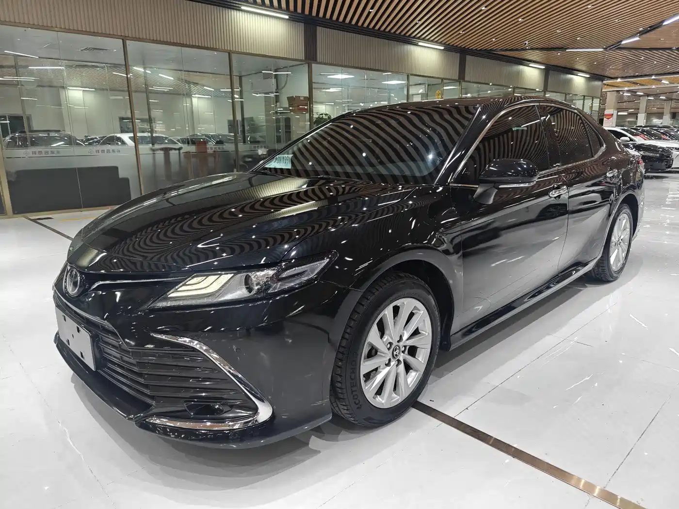 Toyota Camry 2021 2.0G Luxury Edition