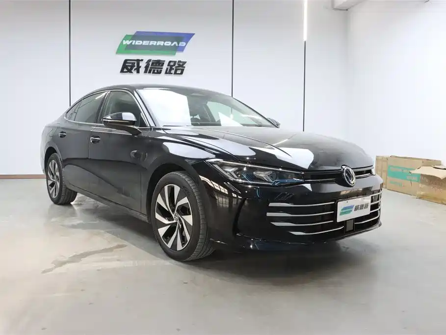 Volkswagen Passat 2025 Pro 380TSI Dragon Glory Edition фото 3
