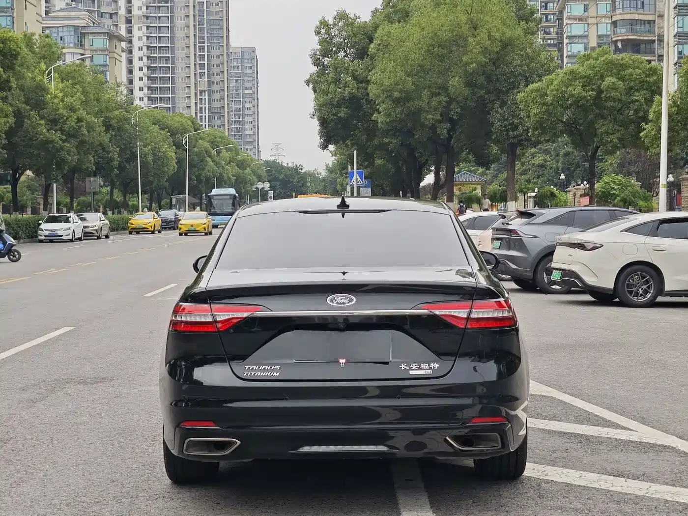 Ford Taurus 2021 2019 EcoBoost 245 Premium Edition