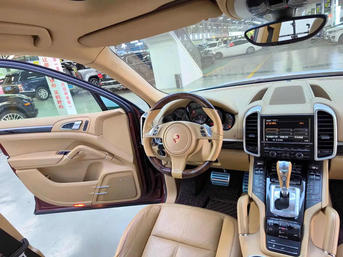 Porsche Cayenne 2011 Cayenne 3.0T фото 18