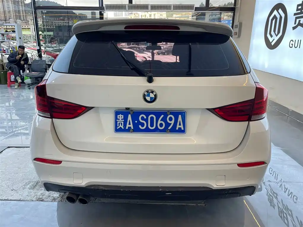 BMW X1 2015 Model sDrive18i Fashion Advanced Edition фото 20