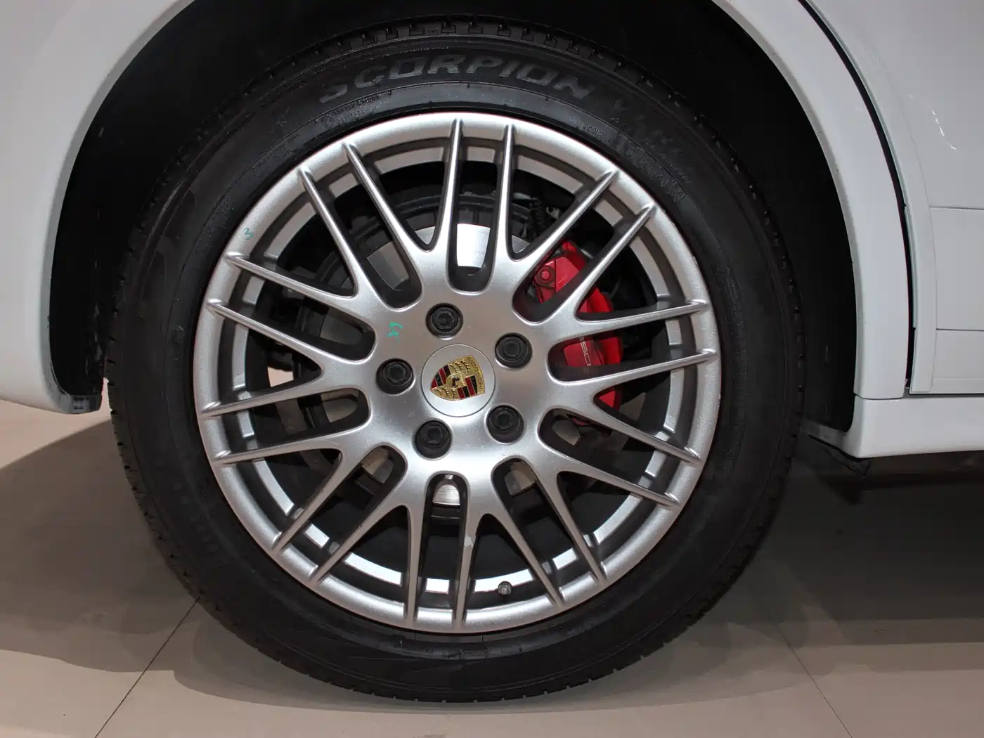 Porsche Cayenne 2014 Cayenne Platinum Edition 3.0T фото 6