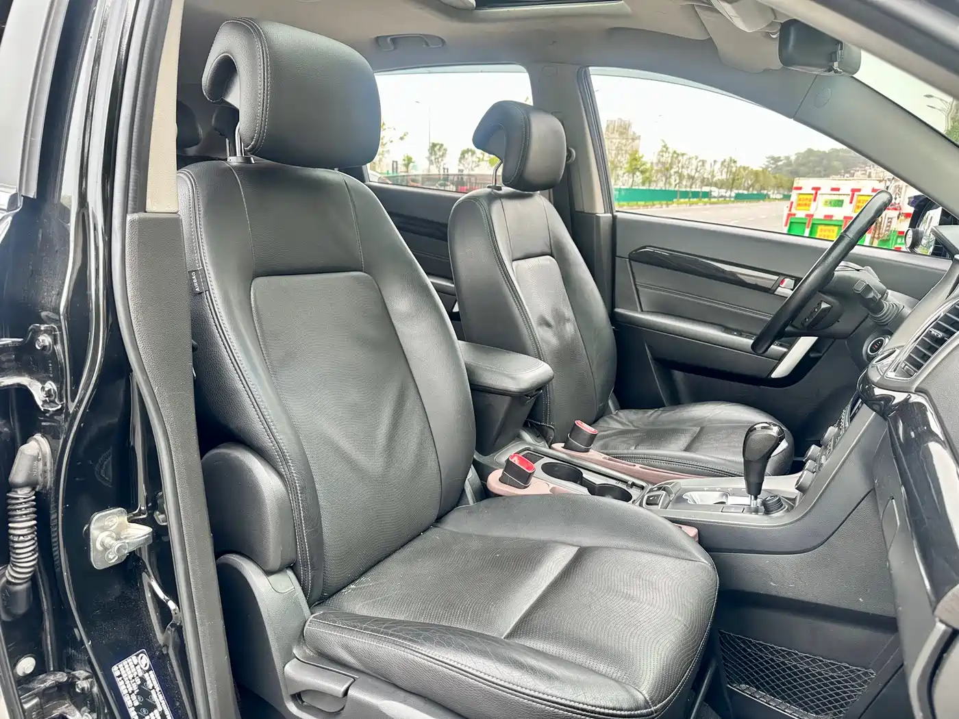 Chevrolet Captiva 2014 2.4L 4WD Flagship 7-seater фото 23