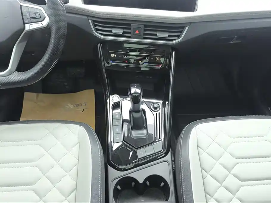 Volkswagen Tayron 2023 330TSI 2WD Luxury Plus Advanced Edition фото 16