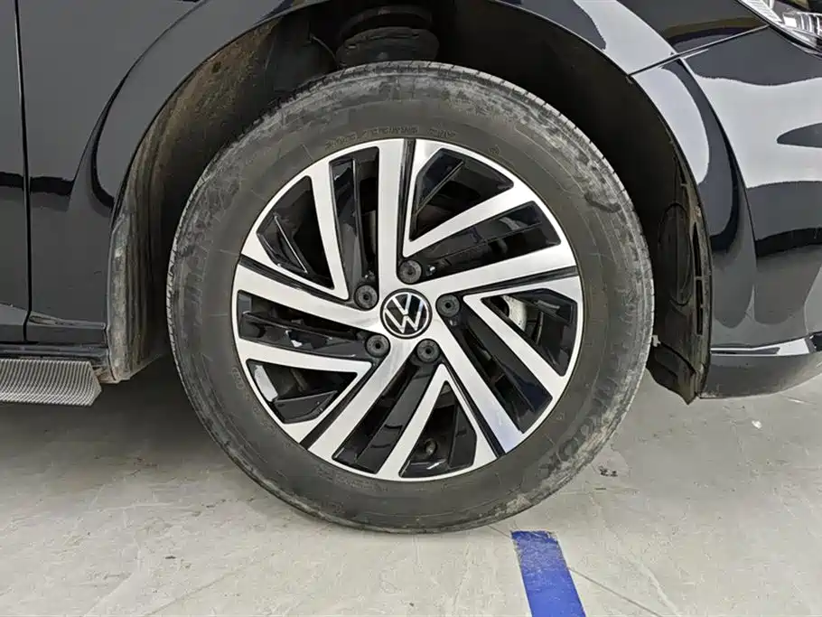 Volkswagen Lavida 2022 1.5L Auto Comfort Edition фото 6