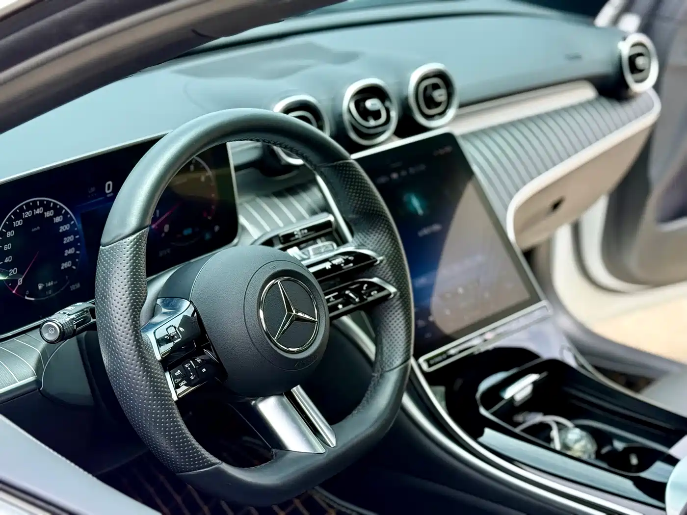 Mercedes-Benz C-Class 2022 C 200 L Sport Version фото 9