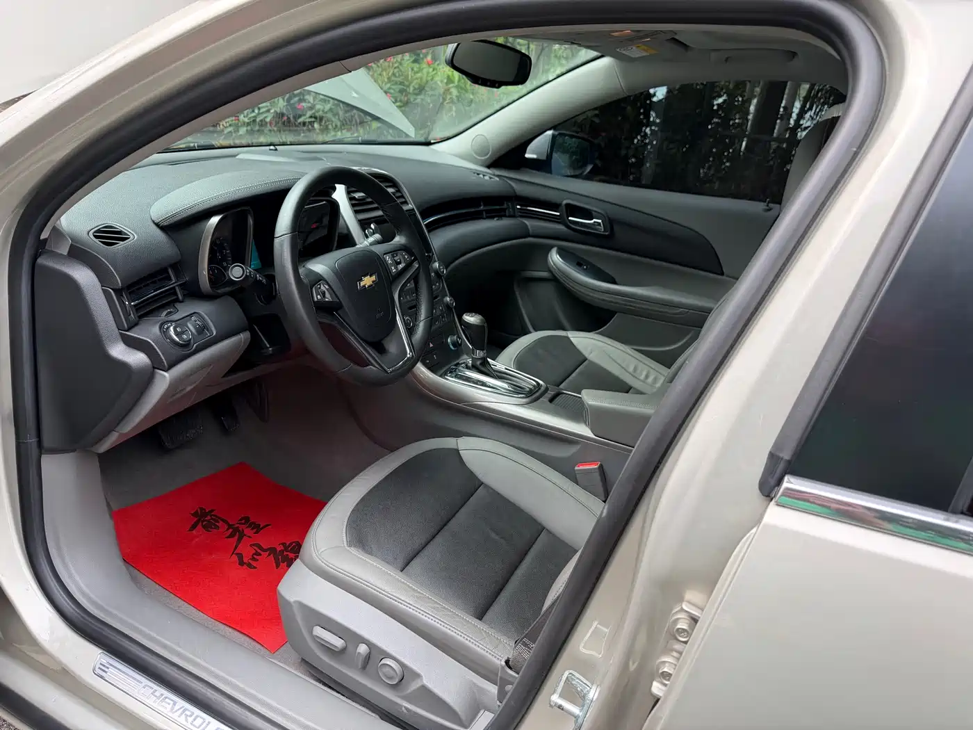 Chevrolet Malibu 2014 2.0L Automatic Luxury фото 6