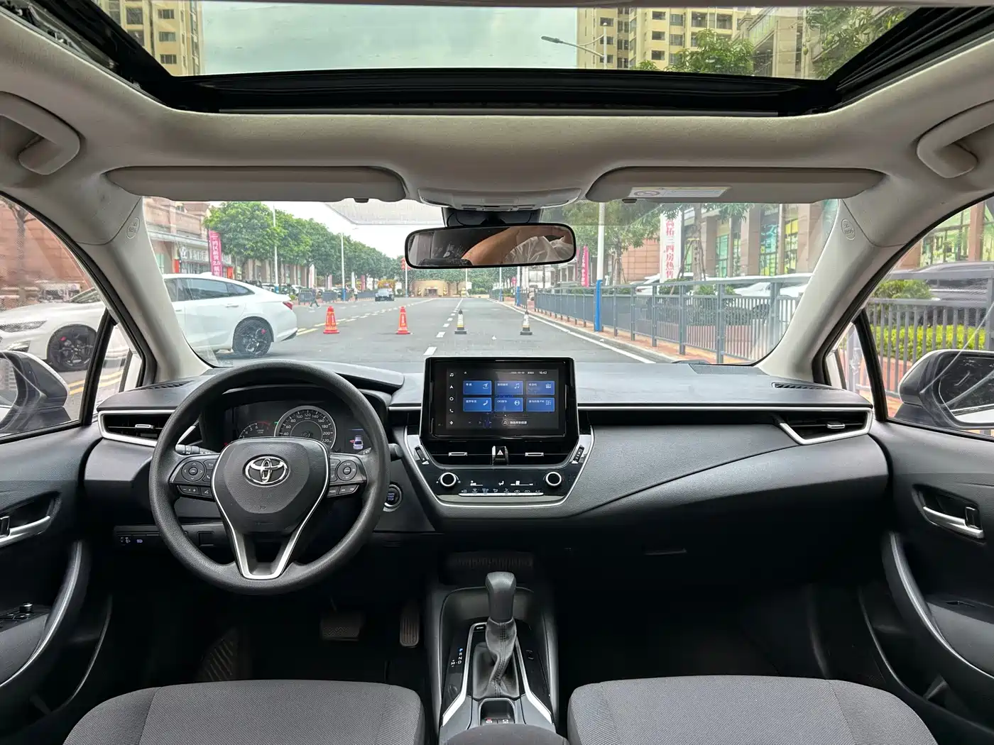 Toyota Corolla 2021 1.2T S-CVT Elite Edition фото 12