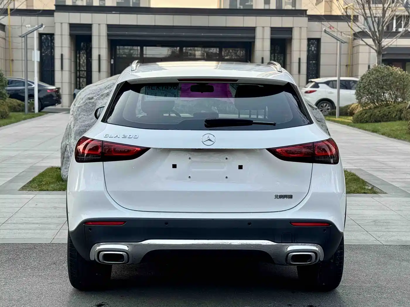 MERCEDES-BENZ GLA