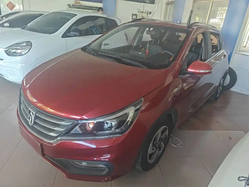 Фото 1 - Baojun 310