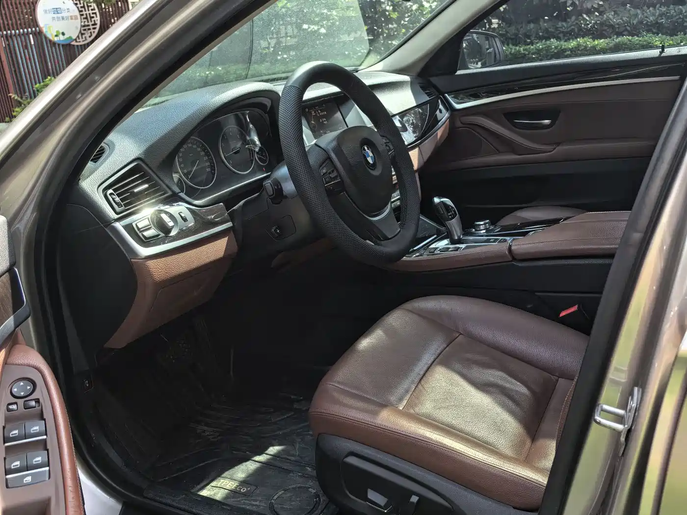 BMW 5 Series 2017 525Li Leading Edition фото 11
