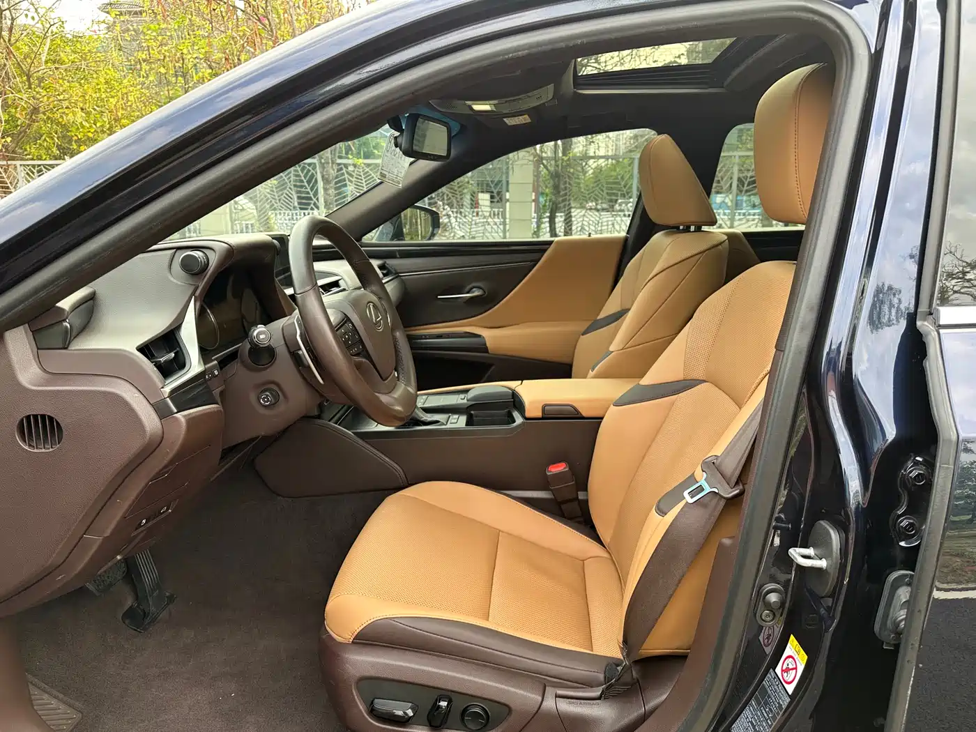 Lexus ES 2018 300h Excellence Edition China V фото 7