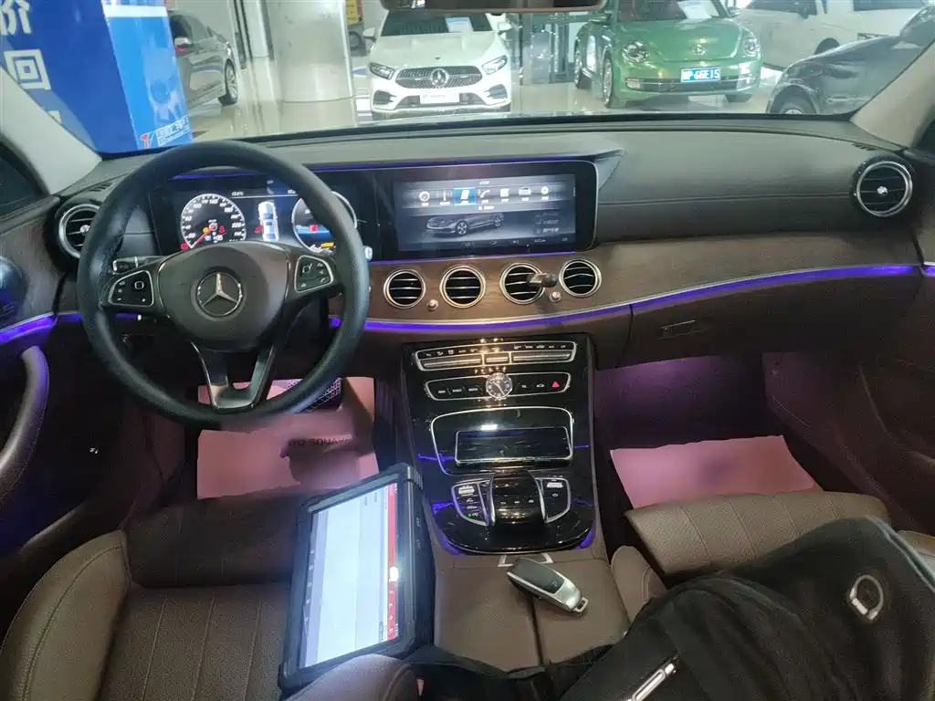 Mercedes-Benz E-Class 2016 E 200 L фото 10