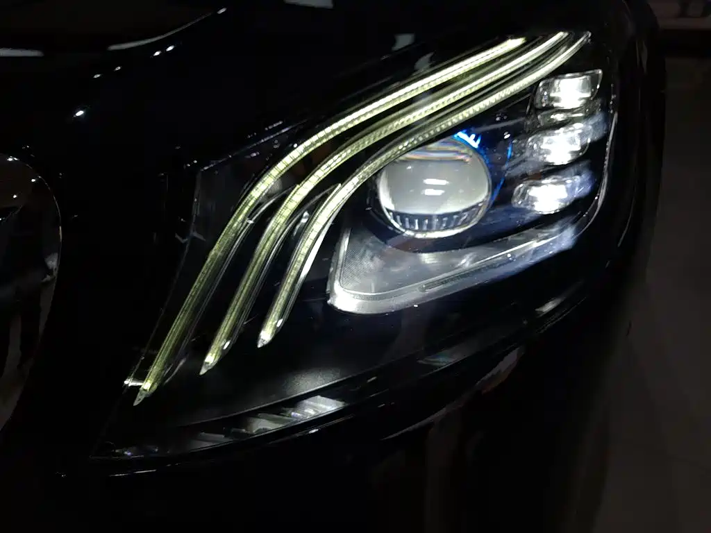 Mercedes-Benz S-Class 2020 S 350 L Premium Edition Collector's Version фото 16
