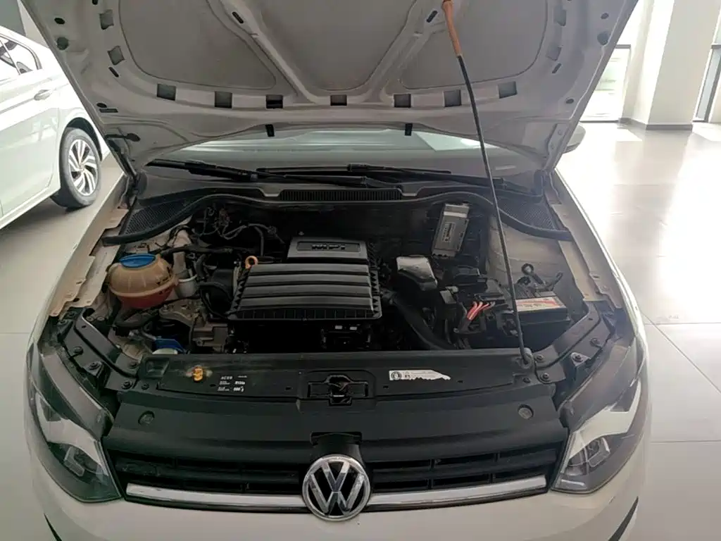 Фото 20 - Volkswagen Polo