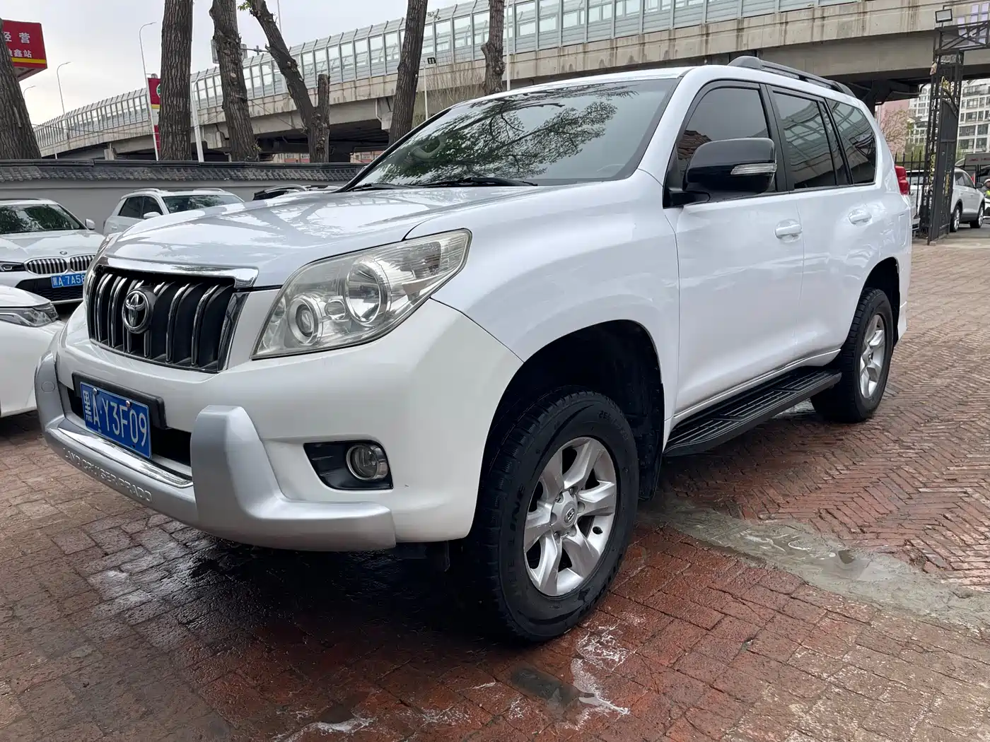 Toyota Prado (Import) фото 3