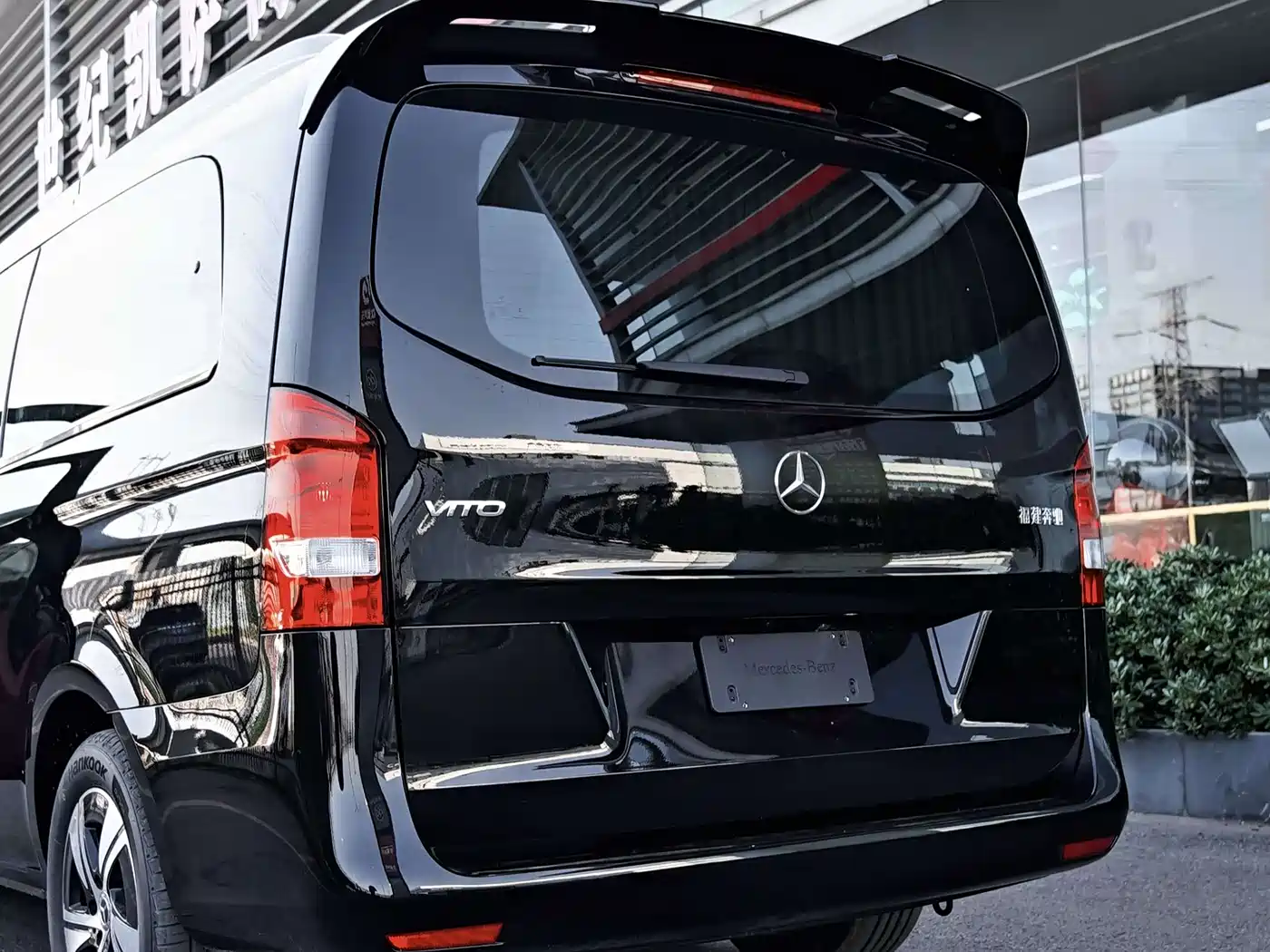 Mercedes-Benz Vito 2024 2.0T Elite Edition 7-Seater фото 4