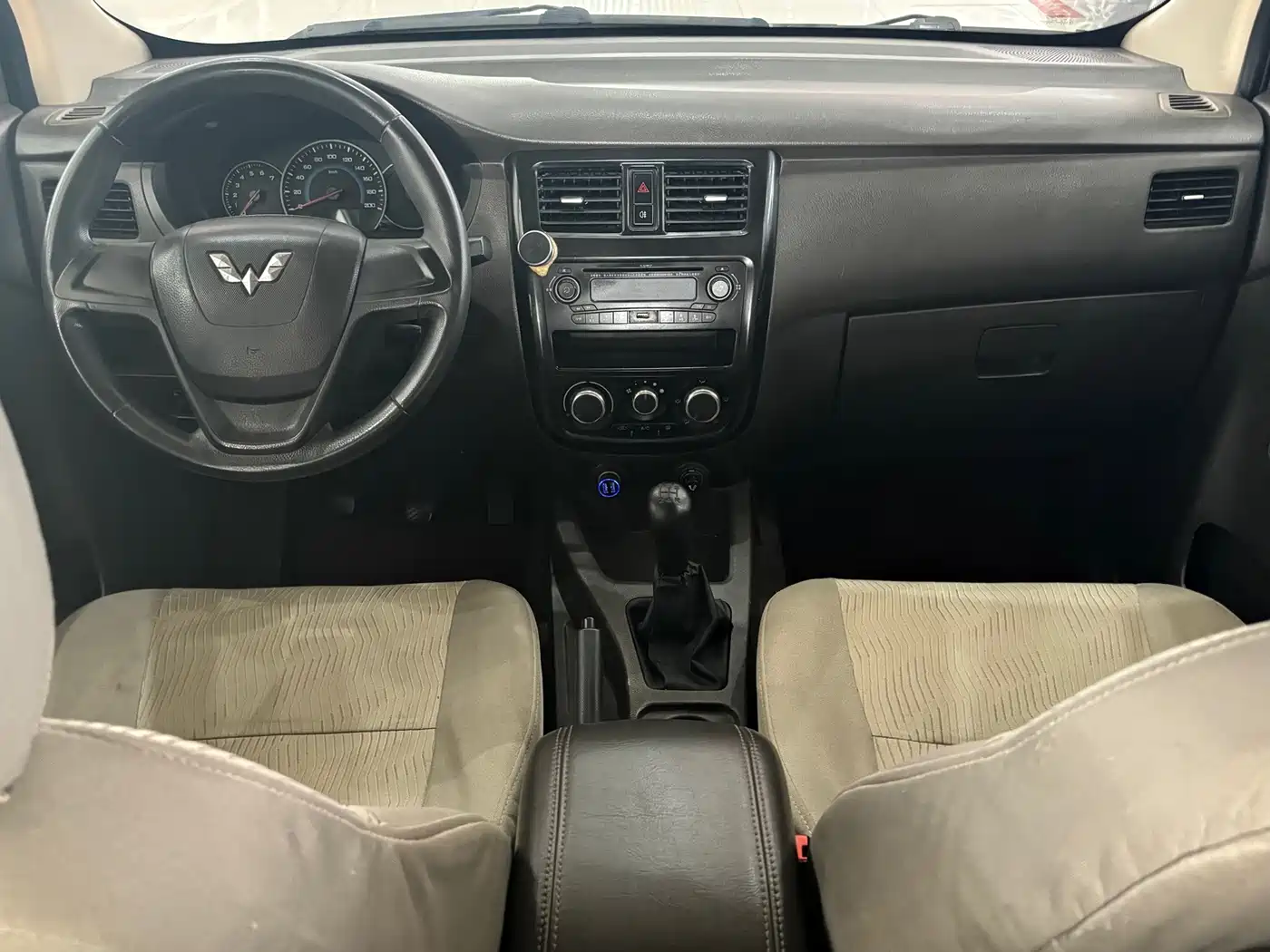 Wuling Motors Wuling Rongguang V 2015 2015 1.5L Standard