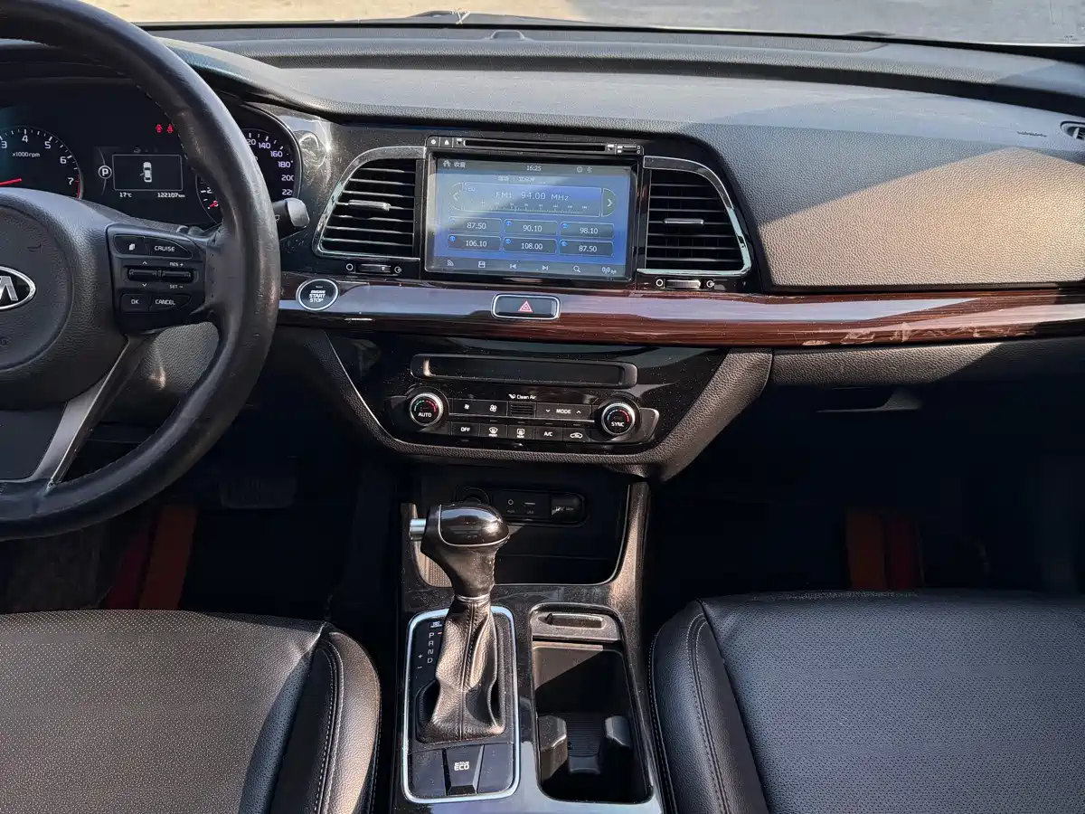Kia K4 2014 Model 1.8L Automatic LUX фото 9