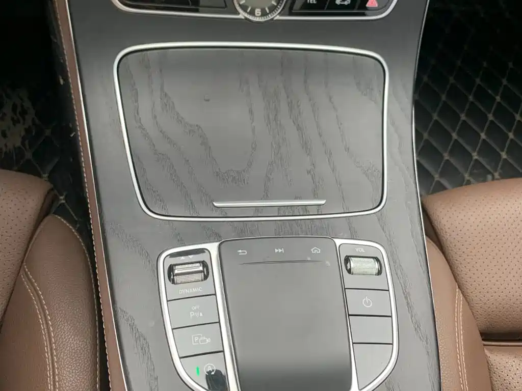 Mercedes-Benz E-Class 2020 Facelift E 260 L Sport фото 24