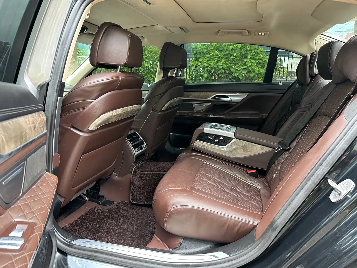 BMW 7 Series 2022 2021 Model 740Li Leading M Sport Package