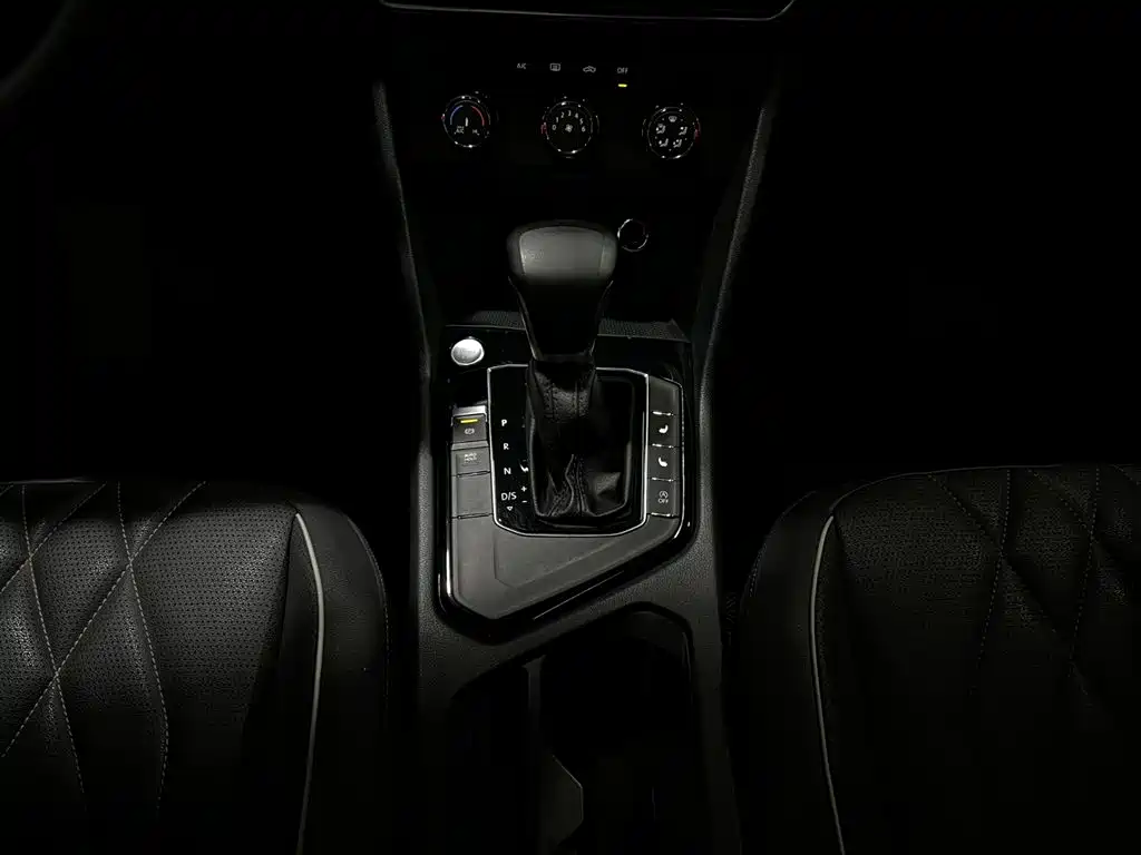 Volkswagen Tiguan L 2023 280TSI 2WD Trend Limited Edition фото 15