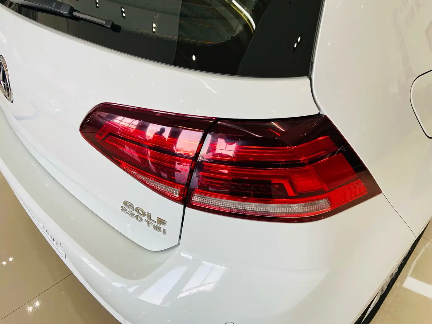Volkswagen Golf 2018 230TSI Automatic Comfort фото 9