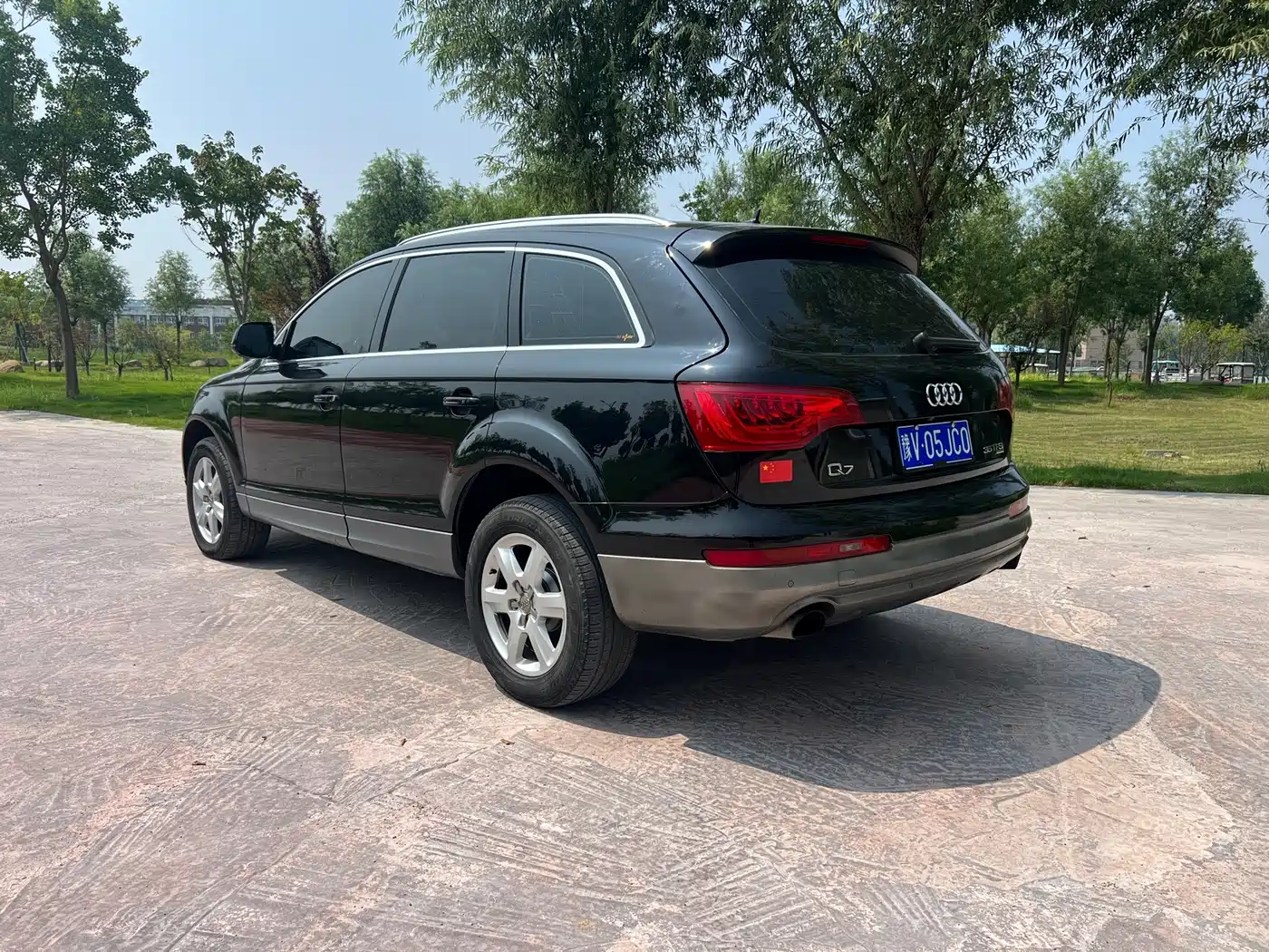 Photo 4 - Audi Q7