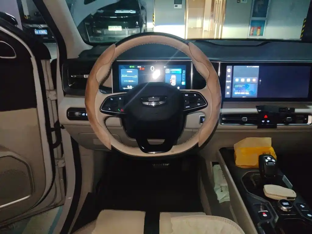 Geely ICON 2023 2023 Model 1.5TD Chocolate Deluxe Edition