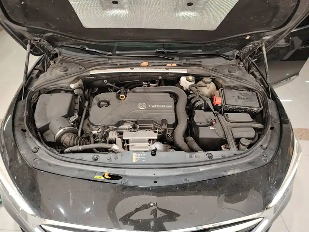 BUICK LACROSSE