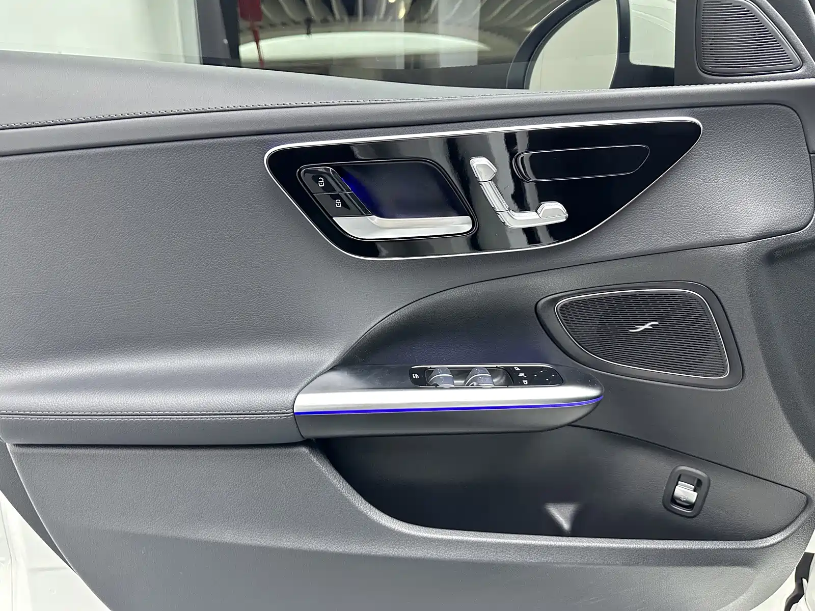 Фото 20 - Mercedes-Benz C-Class