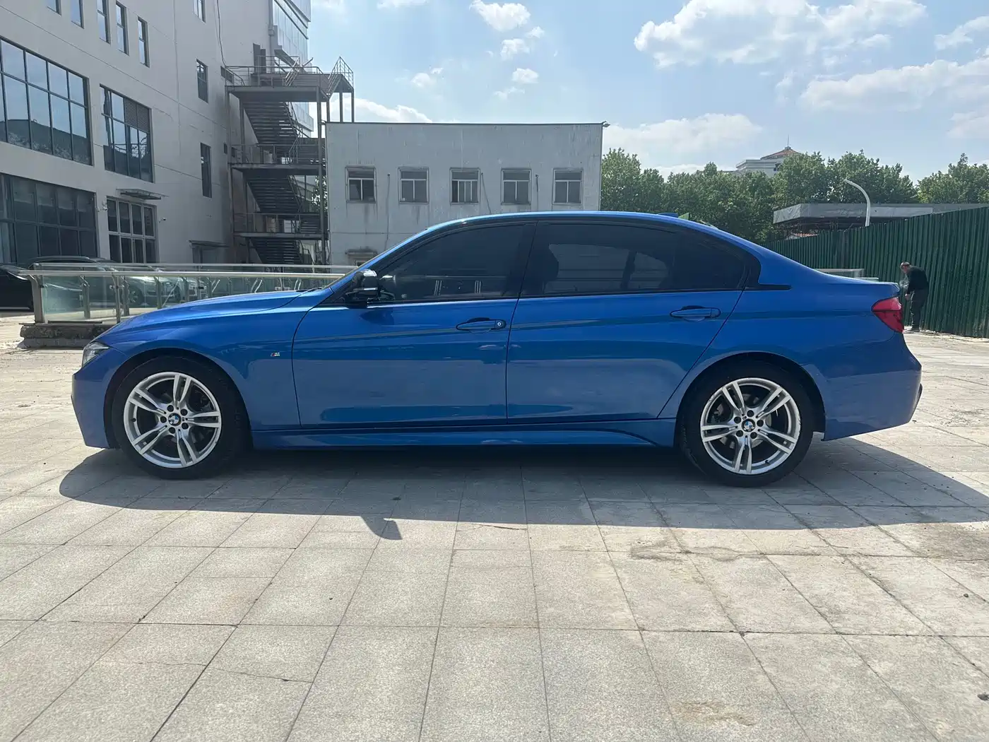 BMW 3 Series 2017 320Li M Sport фото 7