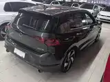 Photo 3 - Volkswagen Golf GTI