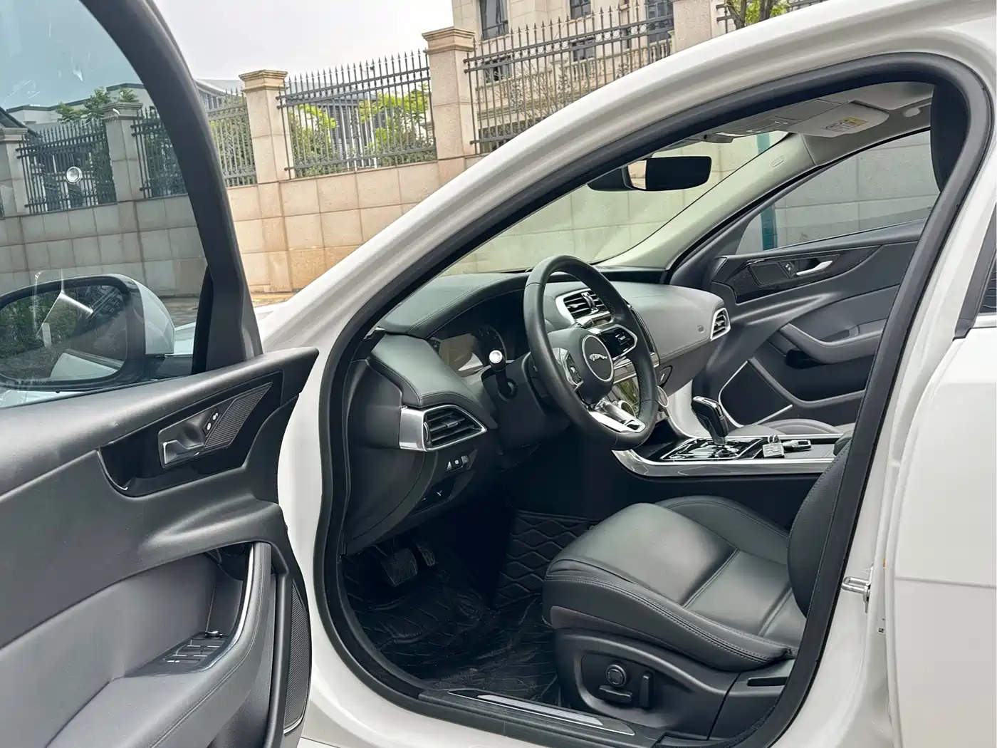 JAGUAR XEL