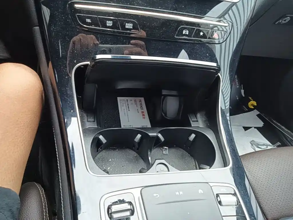 MERCEDES-BENZ GLC