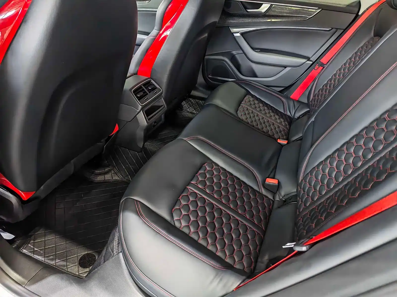 Photo 14 - Audi A7