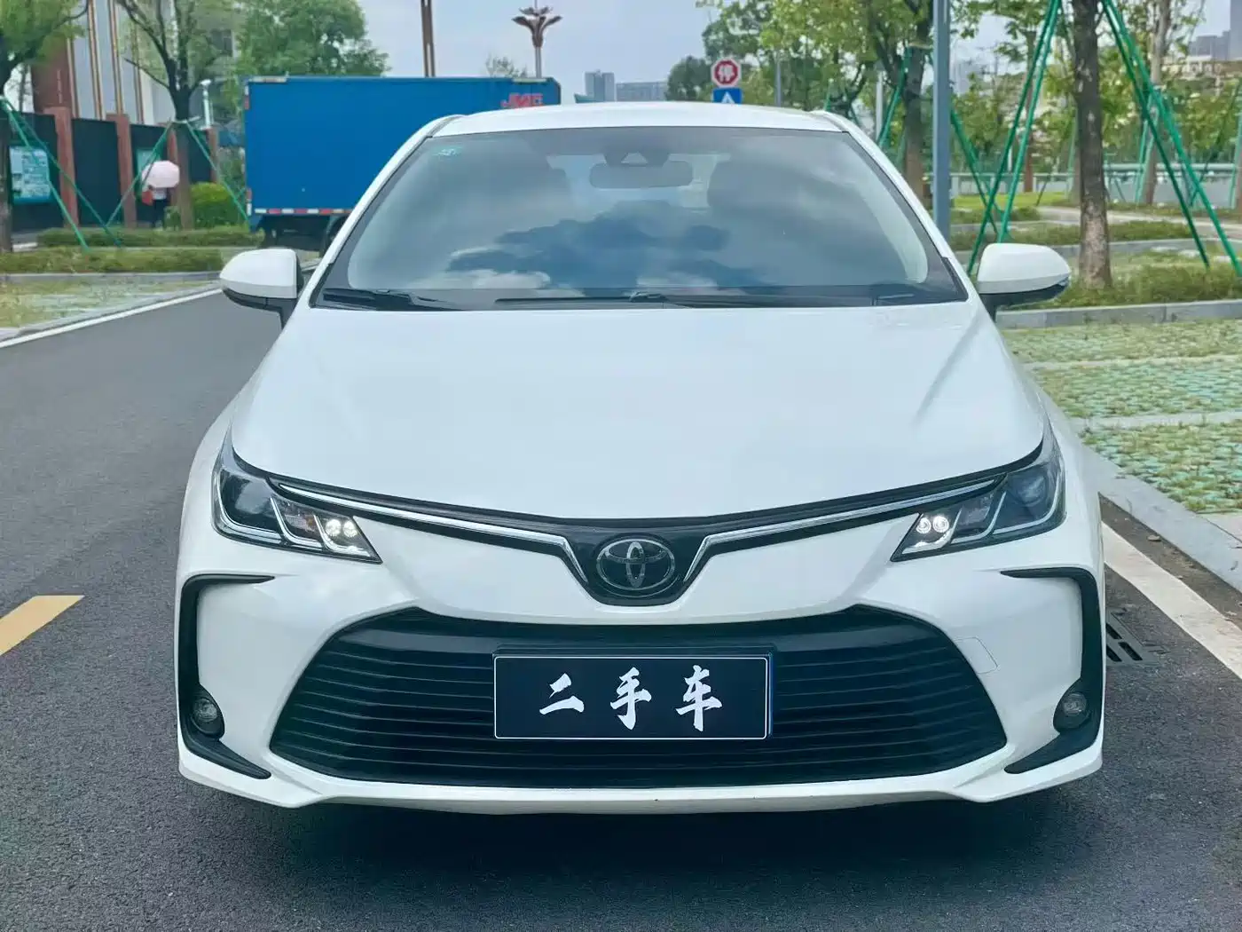 Toyota Corolla 2019 1.2T S-CVT GL Pioneer Edition фото 2