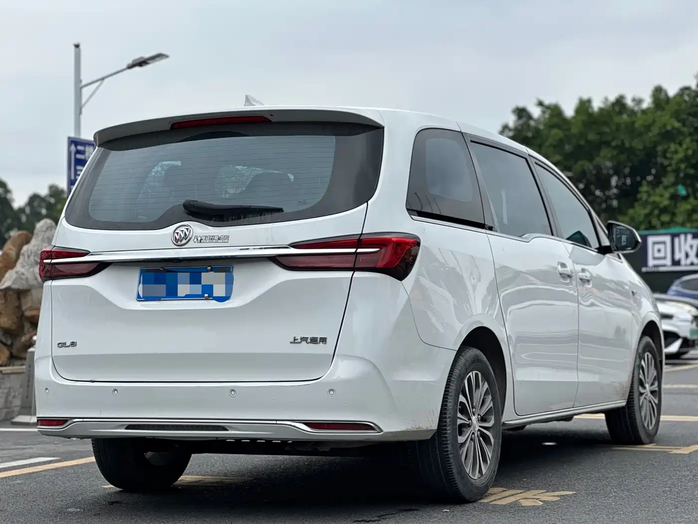 BUICK GL8