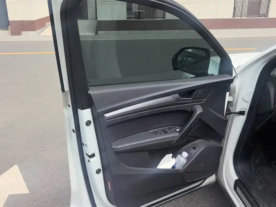 Audi Q5L 2023 40T Luxury Dynamic фото 7