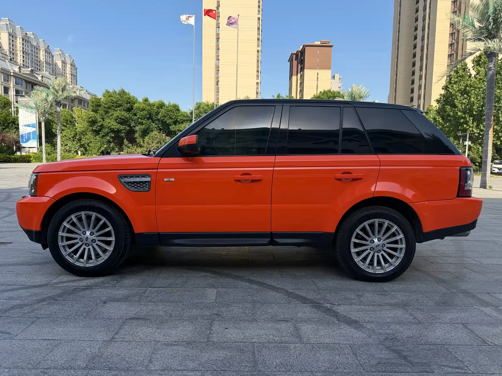 Photo 3 - Land Rover Range Rover Sport