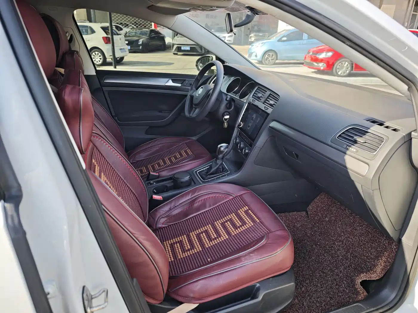 Volkswagen Golf 2016 1.6L Automatic Fashion фото 11
