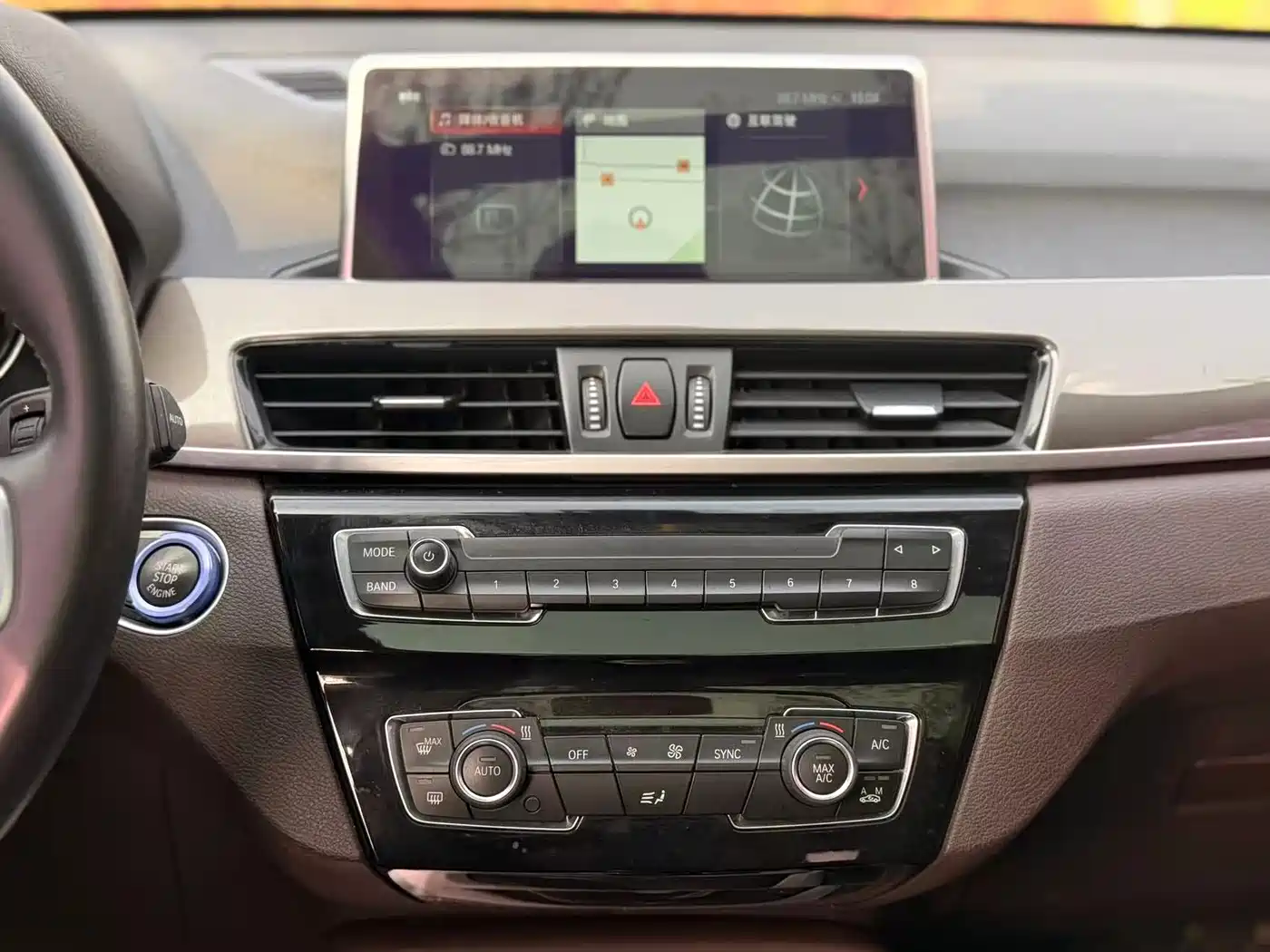 BMW X1 2019 xDrive20Li Premium Model фото 20
