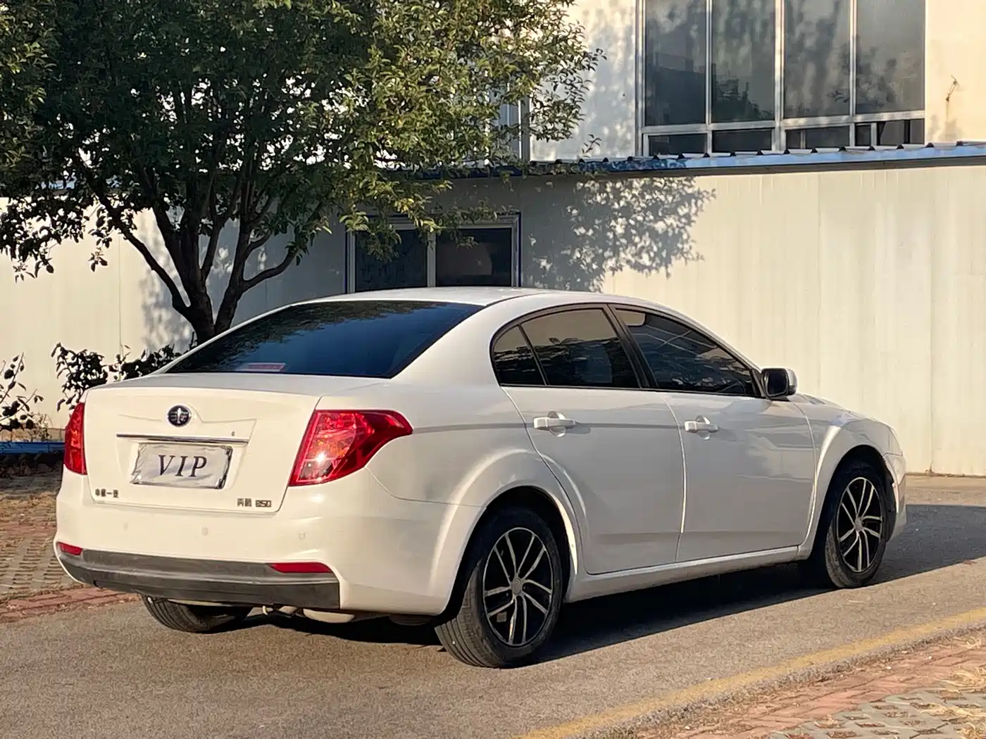 Besturn B50 2016 2013 1.6L Automatic Luxury