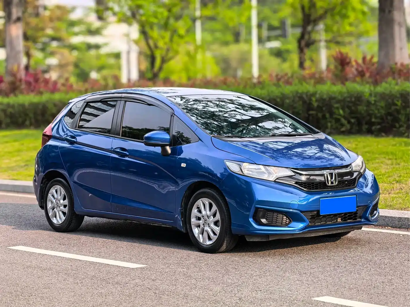 Фото 3 - Honda Fit