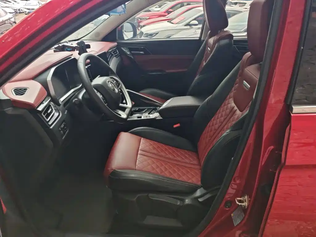 Dongfeng Fengxing Fengxing T5 2019 2018 230T CVT Smart Joy Type