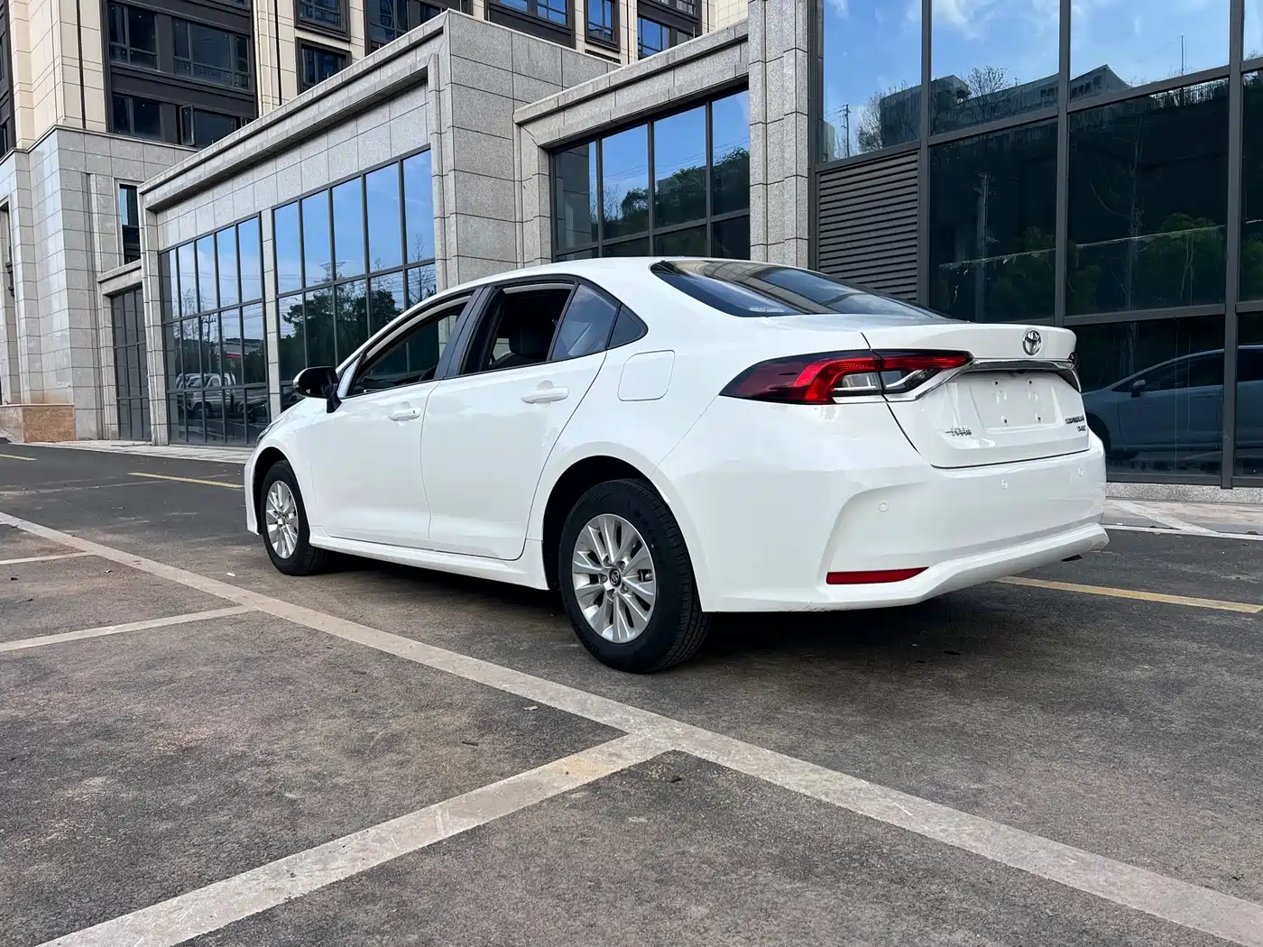 Toyota Corolla 2023 1.2T Pioneer Edition фото 7